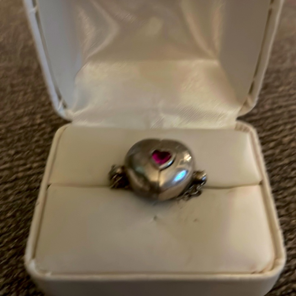 Magnetic ring